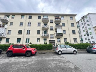 Trilocale in Vendita a Vercelli, 120'000€, 95 m², arredato
