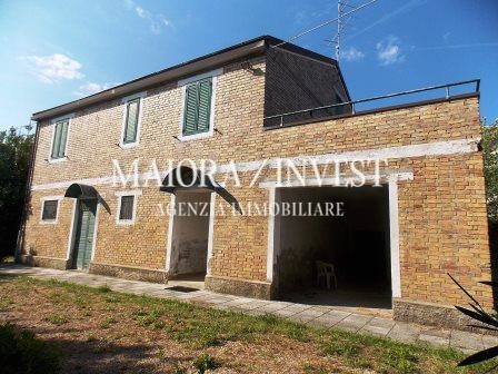 Casa Indipendente in Vendita a Offida, 280'000€, 430 m²