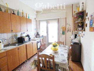 Quadrilocale in Vendita a Villabate, 120'000€, 125 m²