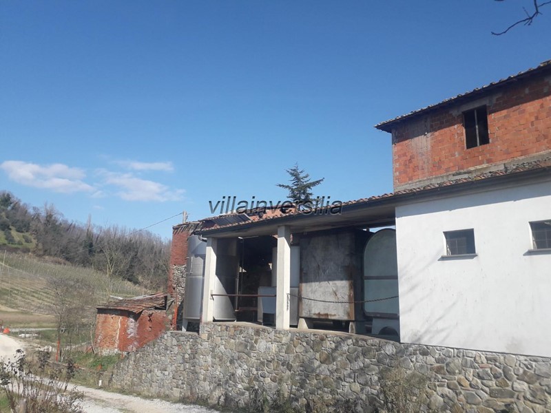 Casa Indipendente in Vendita a Bucine, zona Levane, 200'000€, 350000 m²