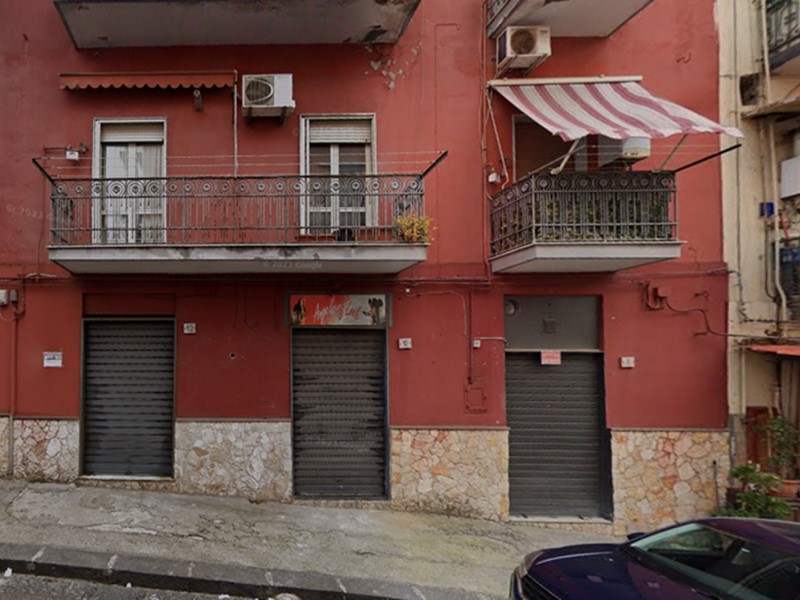 Negozio in Vendita a Napoli, 28'000€, 23 m²