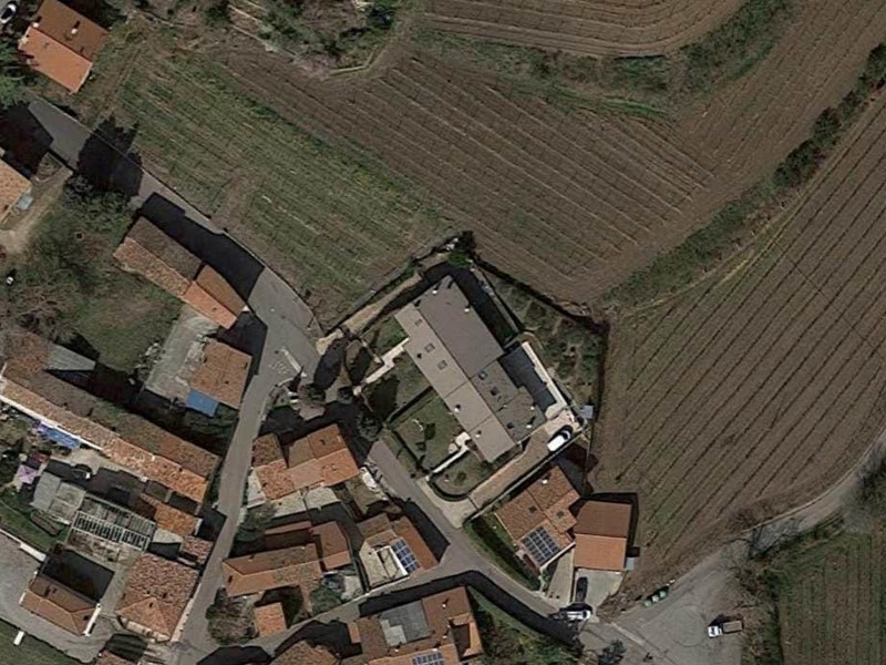 Casa Indipendente in Vendita a Soave, 300'000€, 393 m²