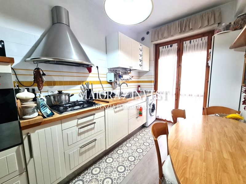 Appartamento in Vendita a Monsampolo del Tronto, 195'000€, 220 m², con Box