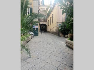 Bilocale in Vendita a Napoli, zona chiaia, 260'000€, 45 m²