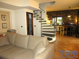 Villa in Vendita a Vinci, 890'000€, 180 m²