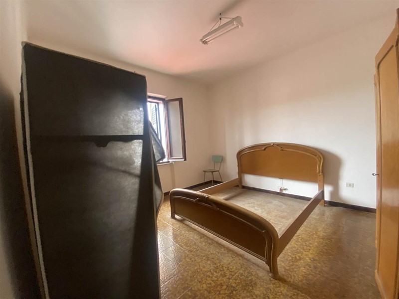 Quadrilocale in Vendita a Luni, zona Dogana, 115'000€, 85 m², arredato