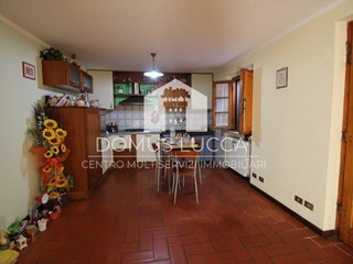 Casa Indipendente in Vendita a Capannori, zona Matraia, 120'000€, 72 m²