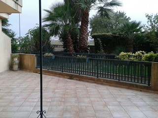 Casa Indipendente in Vendita a Ragusa, 280'000&euro;, 210 m², con Box