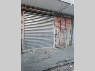 Immobile commerciale in Vendita a Napoli, zona san carlo arena, 30'000€, 22 m²