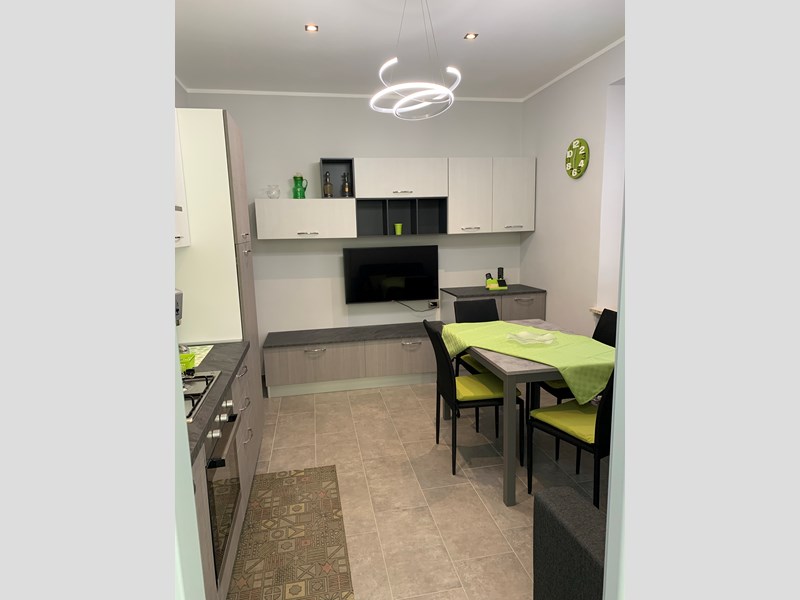 Stanza in Affitto a Torino, zona Lingotto/Italia 61, 340€, 70 m²