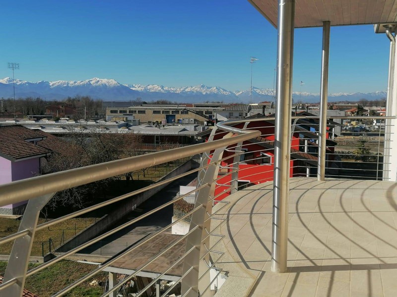 Quadrilocale in Vendita a Carrù, 136 m²