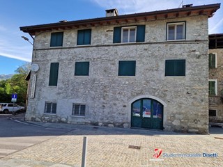 Villa in Vendita a Sonico, 530 m²