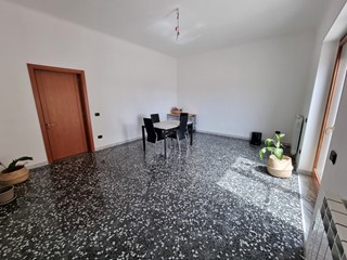 Quadrilocale in Vendita a Taranto, 98'000€, 115 m²