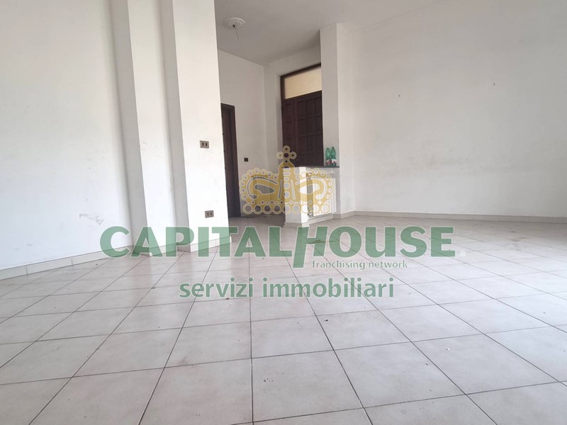 Trilocale in Vendita a Macerata Campania, 85'000€, 95 m²