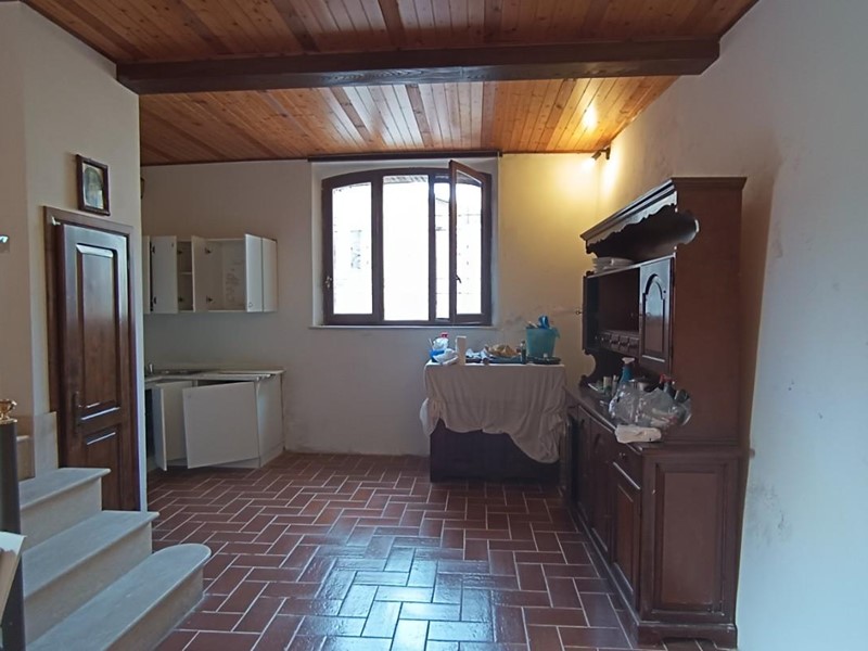 Quadrilocale in Vendita a Castiglione d'Orcia, zona Rocca D'orcia, 120'000€, 70 m², arredato