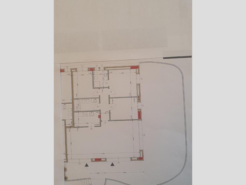 Appartamento in Vendita a Empoli, 656'000€, 90 m², con Box