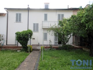Villetta a schiera in Vendita a Empoli, 580'000€, 180 m², con Box