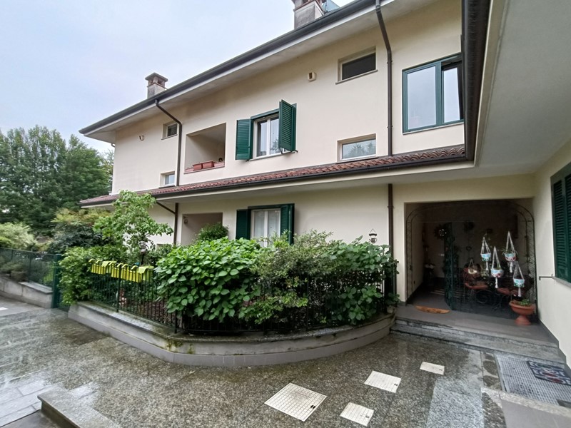 Quadrilocale in Vendita a Casorezzo, 289'000€, 156 m²