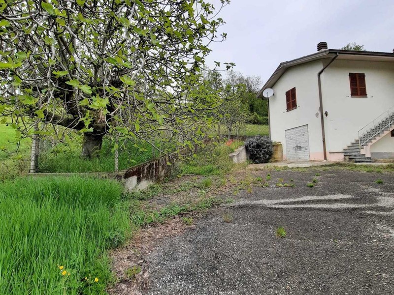 Casa Indipendente in Vendita a Coli, 70'000€, 119 m², arredato