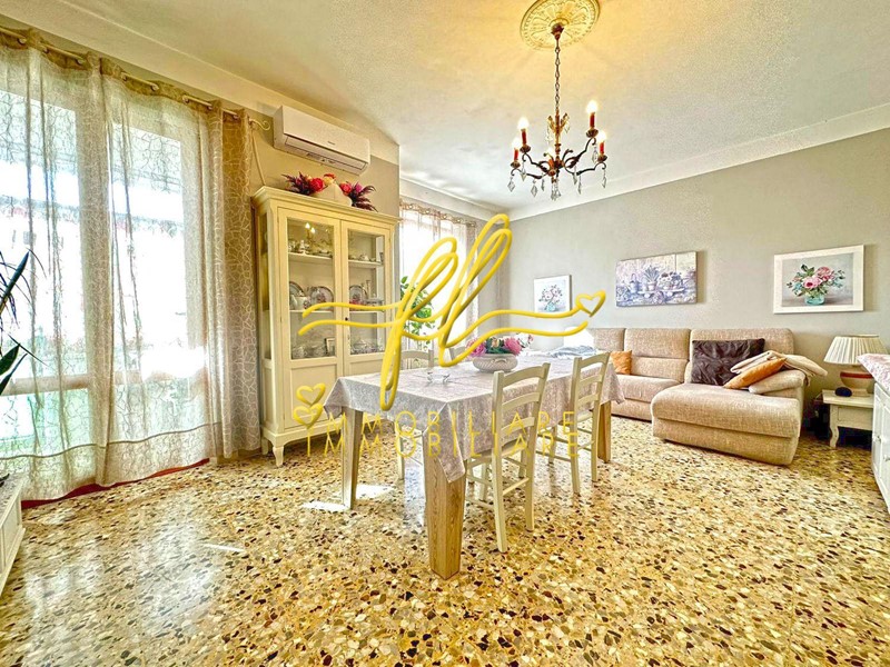 Appartamento in Vendita a Porto Azzurro, 320'000€, 163 m²