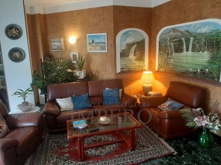 Appartamento in Vendita a Bordighera, 449'000€, 156 m², con Box