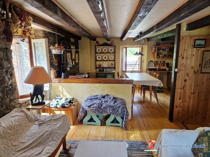 Quadrilocale in Vendita a Corteno Golgi, 44'000€, 78 m²