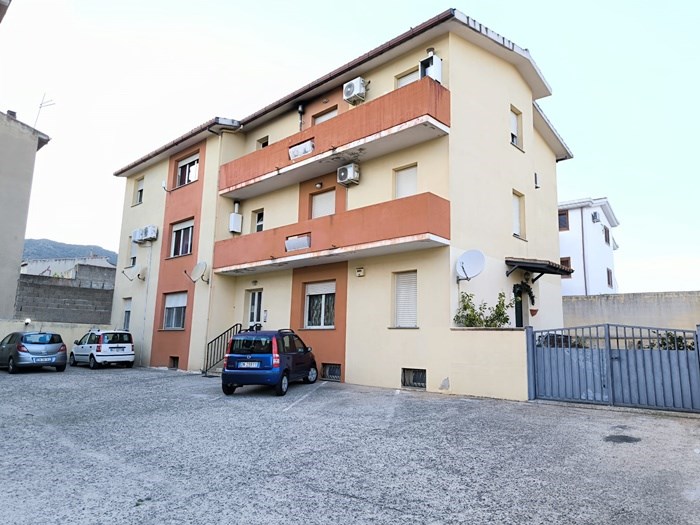 Appartamento in Vendita a Capoterra, zona centro, 125'000€, 85 m²