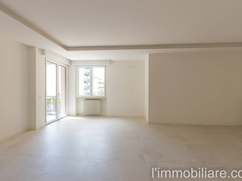 Appartamento in Vendita a Verona, zona Ponte Crencano, 449'000€, 150 m²