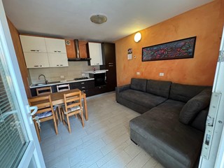 Trilocale in Affitto a Carrara, zona Marina di Carrara, 2'325€, 35 m², arredato