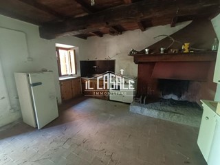 Quadrilocale in Vendita a Dicomano, 50'000€, 40 m²