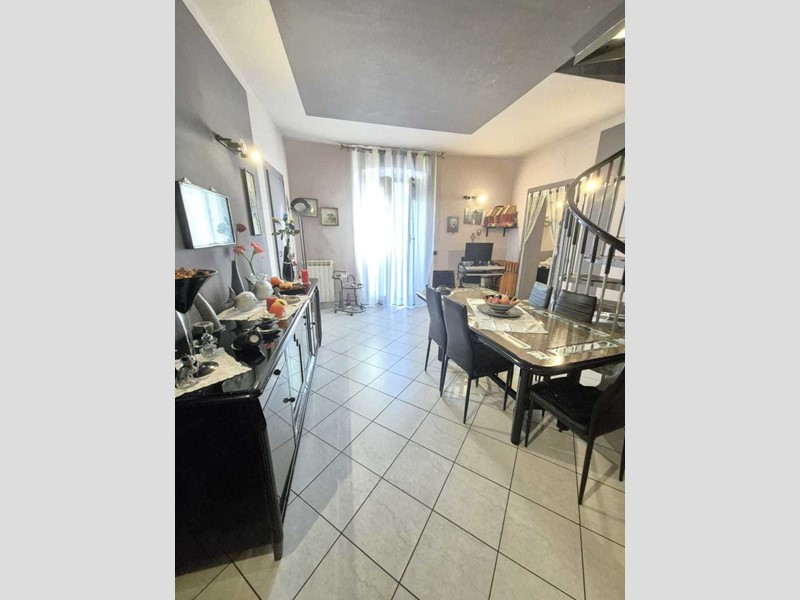 Quadrilocale in Vendita a La Spezia, zona CENTRO, 185'000€, 110 m²