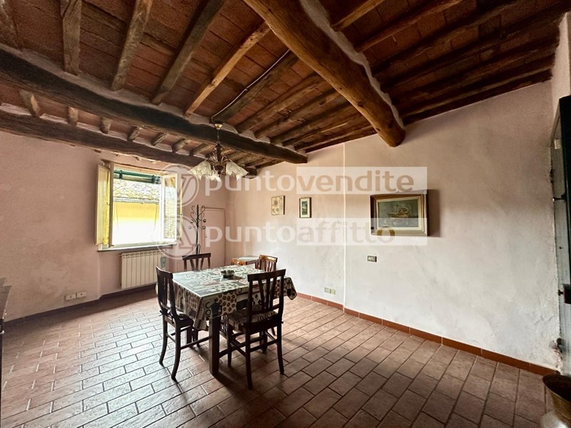 Appartamento in Affitto a Lucca, 780€, 75 m², arredato