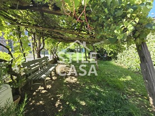 Casa Semi Indipendente in Vendita a Castelfranco di Sotto, zona Orentano, 160'000€, 165 m², con Box
