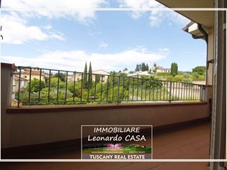 Appartamento in Vendita a Vinci, 179'600€, 98 m², con Box