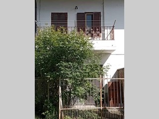 Casale in Vendita a Cavagnolo, 39'000€, 160 m², con Box