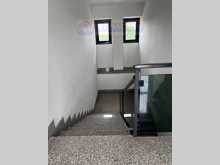Ufficio in Affitto a Casoria, 900€, 90 m²