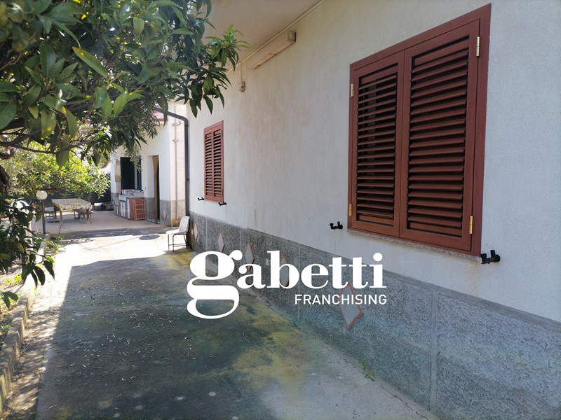 Villa in Vendita a Tusa, zona periferica, 170'000€, 190 m²