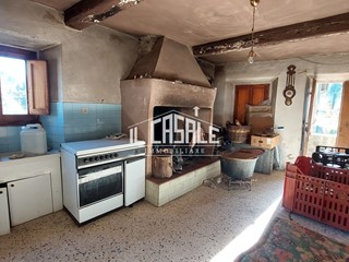 Rustico in Vendita a San Godenzo, zona Casale, 105'000€, 130 m²
