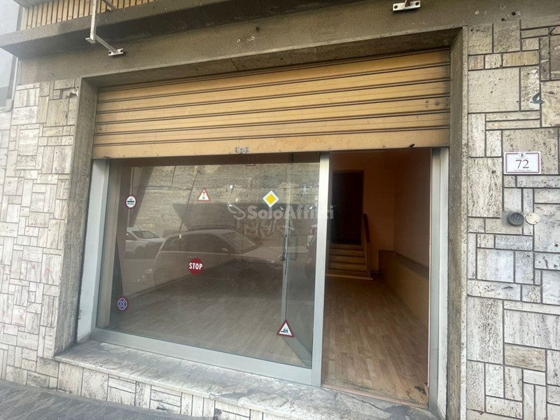 Capannone in Affitto a Reggio Calabria, zona Centro, 550€, 50 m²