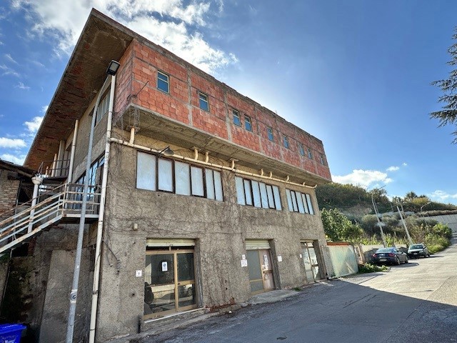 Box in Vendita a Barcellona Pozzo di Gotto, 32'000€, 60 m²