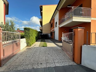 Villa in Vendita a Barcellona Pozzo di Gotto, 258'000€, 150 m²