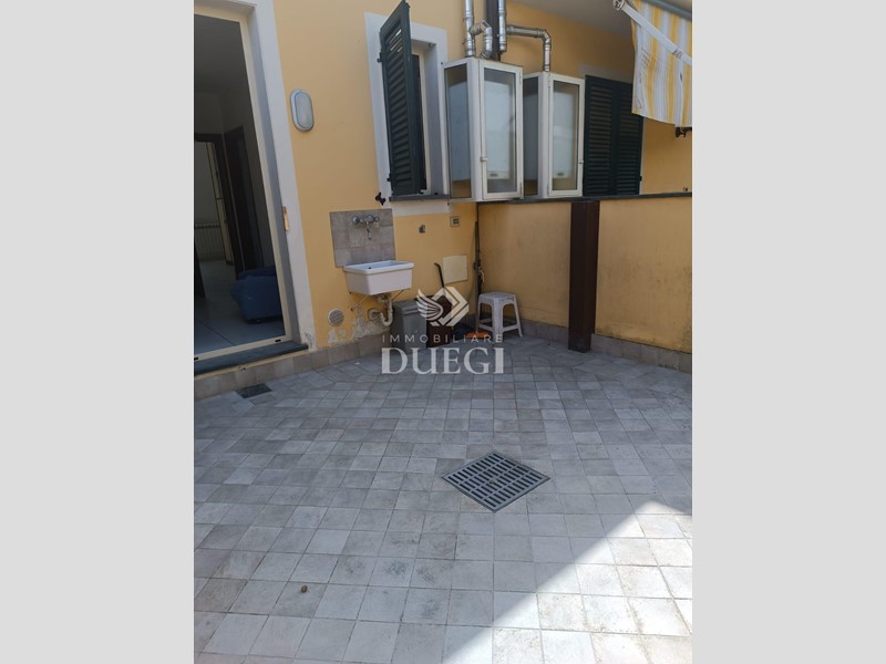 Casa Indipendente in Vendita a Viareggio, 240'000€, 65 m²