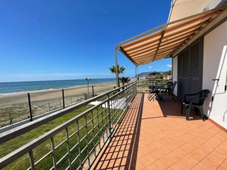 Villa in Vendita a Terracina, 580'000€, 110 m², arredato