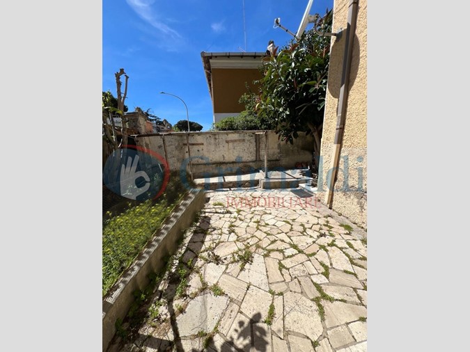 Trilocale in Affitto a Santa Marinella, 850€, 60 m², arredato