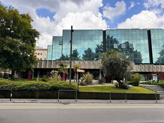 Ufficio in Vendita a Bassano del Grappa, 470'000€, 550 m²