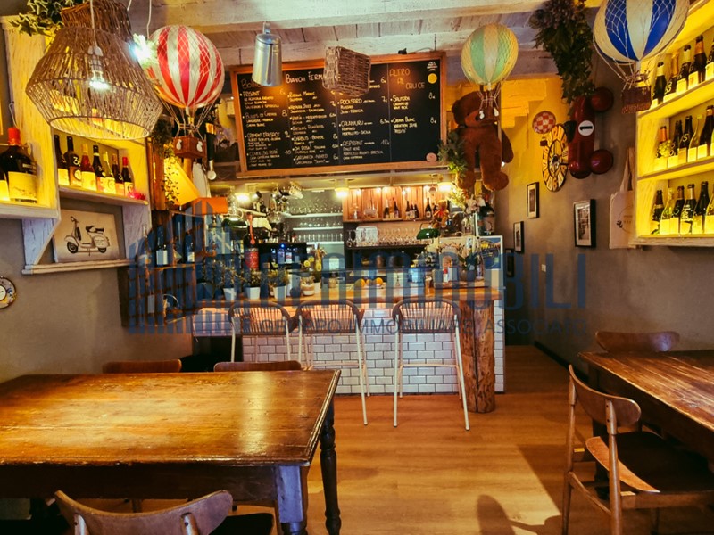 Attività commerciale in Vendita a Brescia, 290'000€, 135 m², arredato