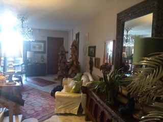 Villetta a schiera in Vendita a Carrara, zona Avenza, 350'000€, 180 m²