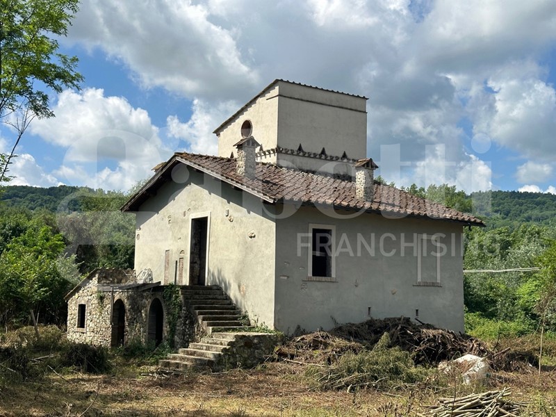 Villa in Vendita a Orte, 218'000€, 150 m²
