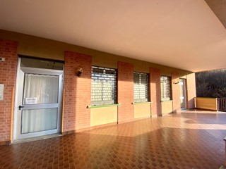 Ufficio in Vendita a Farigliano, 29'000€, 69 m²