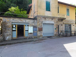 Immobile commerciale in Affitto a Camogli, 1'500€, 180 m²